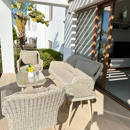 Lägenhet Fully Furnished In Great Residential Complex