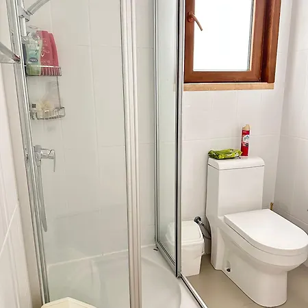 Fully Furnished In Great Residential Complex Apartment *