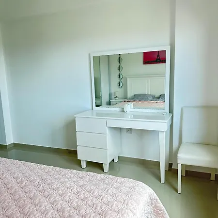 Apartment Fully Furnished In Great Residential Complex *