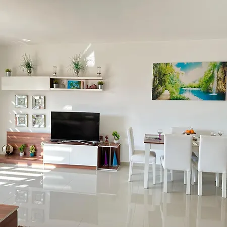 Fully Furnished In Great Residential Complex Apartment Agios Georgios (Girne)