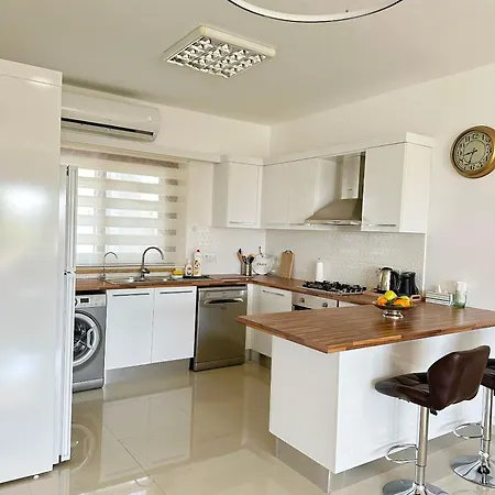 Lägenhet Fully Furnished In Great Residential Complex Agios Georgios (Girne)