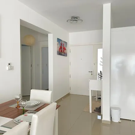Fully Furnished In Great Residential Complex Apartment