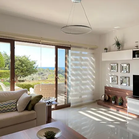 Fully Furnished In Great Residential Complex